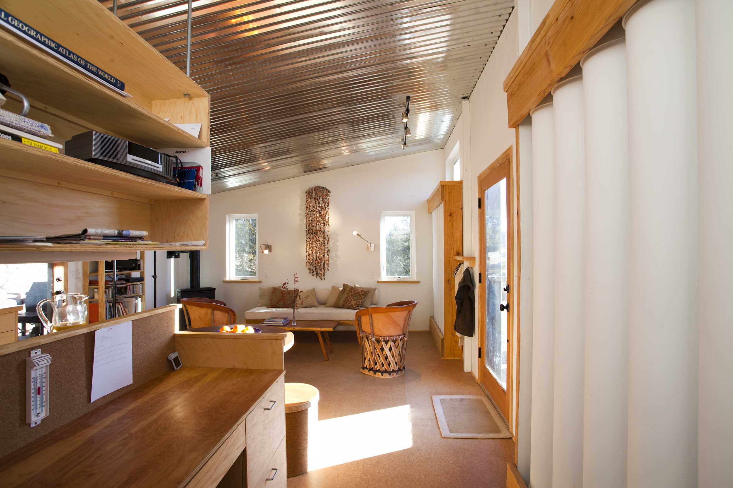 Bruce Davis Sol-Mod House — Photos - Interior